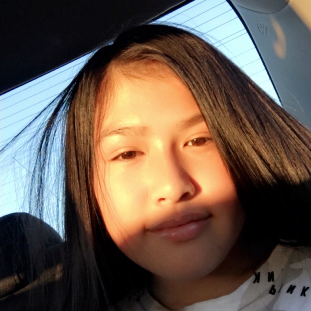 Meet your Posher, Lena